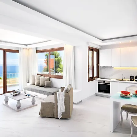 Villa D'Oro - Luxury Villas & Suites-3