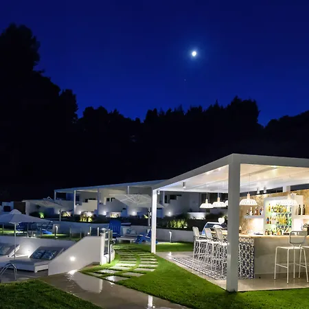 Villa D'Oro - Luxury Villas & Suites-2